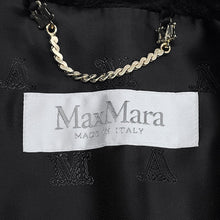 Load image into Gallery viewer, MAX MARA Teddy bear poncho Size UNICA Black4736125206008 Alpaca62% Virgin Wool26% Silk12%
