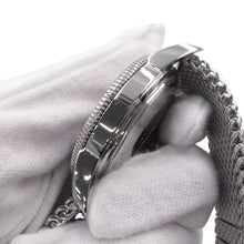 Load image into Gallery viewer, BREITLING Superocean Heritage 42 Stainless Steel Silver DialA1732116/G717
