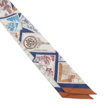 Load image into Gallery viewer, HERMES Twilly Fauve Stamp Enthusiast Blue Moyen / White / PinkH064205S 11 Silk100%
