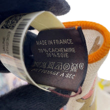 Load image into Gallery viewer, HERMES Triangle Jean Natural/Vert/Jaune Cashmere70% Silk30%
