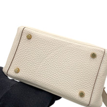 Load image into Gallery viewer, HERMES Lindy Craie Taurillon Clemence Size Mini

