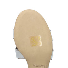 Load image into Gallery viewer, HERMES Oazis Sandals White Calf Leather Size 36
