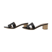 Load image into Gallery viewer, HERMES Oazis Sandals Black Calf Leather Size 36
