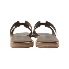 Load image into Gallery viewer, HERMES Oran Sandals Etoupe Epsom Size 35H
