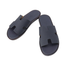 Load image into Gallery viewer, HERMES Izmir Sandals Marine Epsom Size 40
