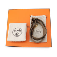Load image into Gallery viewer, HERMES Evelyne3 Etoupe Taurillon Clemence Size PM
