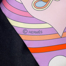 Load image into Gallery viewer, HERMES Twilly Flying Carre Carres Volants Lilas/Rose Pale/Orange Silk100%
