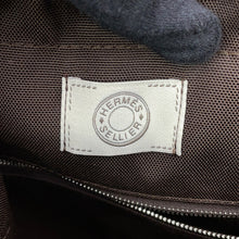 Load image into Gallery viewer, HERMES Sucked Pansage Groom Rouge H/Chocolat Toile Chevrons Canvas
