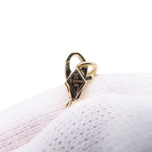 Load image into Gallery viewer, Van Cleef &amp; Arpels Sweet Alhambra PendantVCARF69100 18K Yellow Gold
