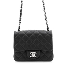将图像加载到图库查看器中，CHANEL Mini Matelasse ChainShoulder Bag BlackA35200 Caviar Leather Size Mini
