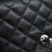 将图像加载到图库查看器中，CHANEL Mini Matelasse ChainShoulder Bag BlackA35200 Caviar Leather Size Mini
