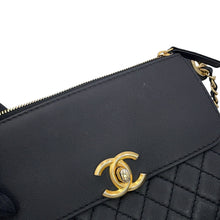 Load image into Gallery viewer, CHANEL CC Logo Matelasse Waist Bag Black Leather Tweed
