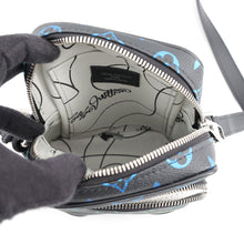 Load image into Gallery viewer, LOUIS VUITTON Amazon NoirM13898 Monogram・Iridescent
