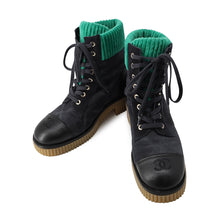 将图像加载到图库查看器中，CHANEL CC Logo Combat Boots Navy/GreenG36536 Suede leather Size 37 1/2 C
