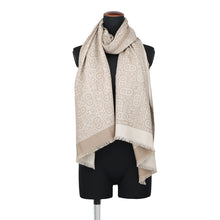 Load image into Gallery viewer, HERMES Stole Chaine d'Ancre Size 180x60 Beige Cashmere70% Silk30%
