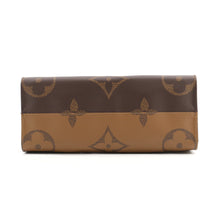 Load image into Gallery viewer, LOUIS VUITTON Onthego RedM45321 Monogram Monogram Reverse Canvas Monogram Giant Size MM
