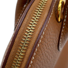 将图像加载到图库查看器中，HERMES Bolide Gold Taurillon Clemence Size 31
