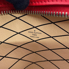 将图像加载到图库查看器中，LOUIS VUITTON Petite Mal Souple Soft Red/Noir Leather Size MM

