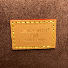 将图像加载到图库查看器中，LOUIS VUITTON Pochette Camille BrownM13566 Monogram
