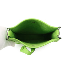 Load image into Gallery viewer, HERMES Evelyne Long Granny Taurillon Clemence Size TPM
