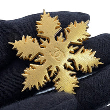 Load image into Gallery viewer, CHANEL CC Logo Snowflake Brooch Gold Metal
