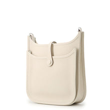 将图像加载到图库查看器中，HERMES Evelyne3 Craie Taurillon Clemence Size 23
