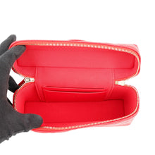 将图像加载到图库查看器中，CHANEL Matelasse Vanity Chain Shoulder Bag RedAP4385 Caviar Leather
