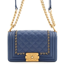 将图像加载到图库查看器中，CHANEL Boy Chanel ChainShoulder Bag BlueA67085 Aged Calf Leather Size Small
