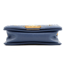 将图像加载到图库查看器中，CHANEL Boy Chanel ChainShoulder Bag BlueA67085 Aged Calf Leather Size Small
