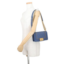 将图像加载到图库查看器中，CHANEL Boy Chanel ChainShoulder Bag BlueA67085 Aged Calf Leather Size Small
