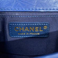 将图像加载到图库查看器中，CHANEL Boy Chanel ChainShoulder Bag BlueA67085 Aged Calf Leather Size Small
