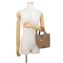 Load image into Gallery viewer, HERMES Picotin Lock Beige de Weimar Taurillon Lecmans Size PM
