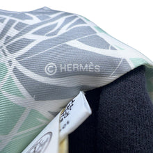 Load image into Gallery viewer, HERMES Twilly Jungle Love Righe Rainbow Vert/Rose/Multicolor Silk100%
