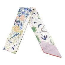 Load image into Gallery viewer, HERMES Scarf Twilly Rewilding Nature Blanc/Mauve/Vert064297S Silk100%
