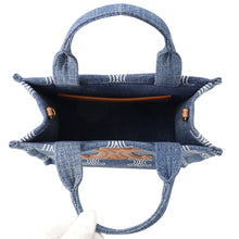 将图像加载到图库查看器中，CELINE Triomphe Covertise 2-way Bag Navy/Tan199162FED.07AT Denim Leather Size Small
