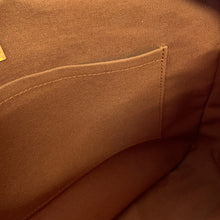 Load image into Gallery viewer, LOUIS VUITTON Sac Bosphore BrownM40043 Monogram
