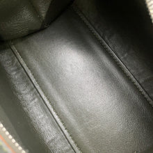 将图像加载到图库查看器中，FENDI Troyes Jules Khaki8BH333 Leather Size Petit

