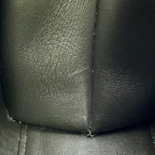 将图像加载到图库查看器中，FENDI Troyes Jules Khaki8BH333 Leather Size Petit
