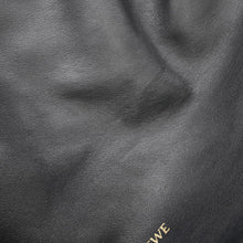 将图像加载到图库查看器中，LOEWE Squeeze Bag BlackA914Q37X01 Leather Size Medium
