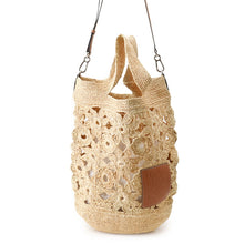将图像加载到图库查看器中，LOEWE Crochet 2-way Shoulder Bag Beige Raffia
