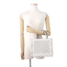 将图像加载到图库查看器中，Dior Book Tote Oblique Embroidery &amp; Lace Latte White/GrayM1404PEHT_M074 Canvas Size Small
