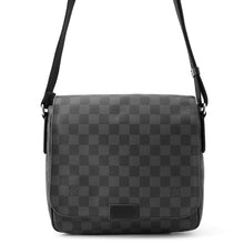 将图像加载到图库查看器中，LOUIS VUITTON District NoirN41260 Damier Graphite Size PM

