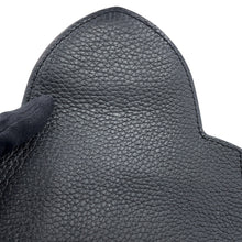 Load image into Gallery viewer, LOUIS VUITTON Capucines NoirM48864 Taurillon Leather Size MM
