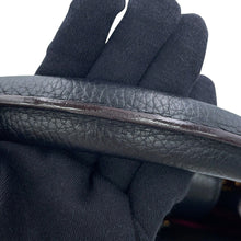 Load image into Gallery viewer, LOUIS VUITTON Capucines NoirM48864 Taurillon Leather Size MM
