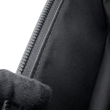 将图像加载到图库查看器中，LOUIS VUITTON LV Aerogram Pilot Wearable Wallet NoirM83563 Leather LV Aerogram
