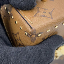 Load image into Gallery viewer, LOUIS VUITTON Camera box NoirM82465 Monogram Monogram Reverse Canvas
