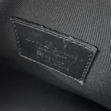 Load image into Gallery viewer, LOUIS VUITTON Soft Trunk Noir/Righe RainbowM30341 Taiga Leather
