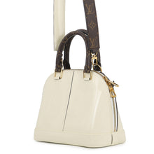 Load image into Gallery viewer, LOUIS VUITTON Alma BlancM51904 Monogram Vernis Leather Monogram Size BB
