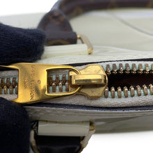 Load image into Gallery viewer, LOUIS VUITTON Alma BlancM51904 Monogram Vernis Leather Monogram Size BB
