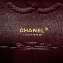 Load image into Gallery viewer, CHANEL Matelasse WChainW Flap ChainShoulder BlackA01112 Caviar Leather Size 25
